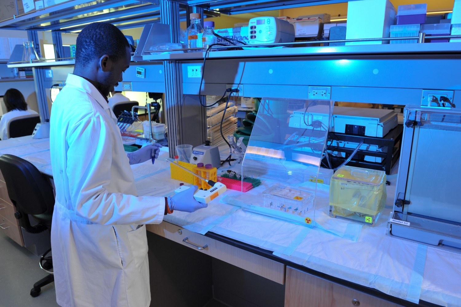 FIU researcher working in a lab