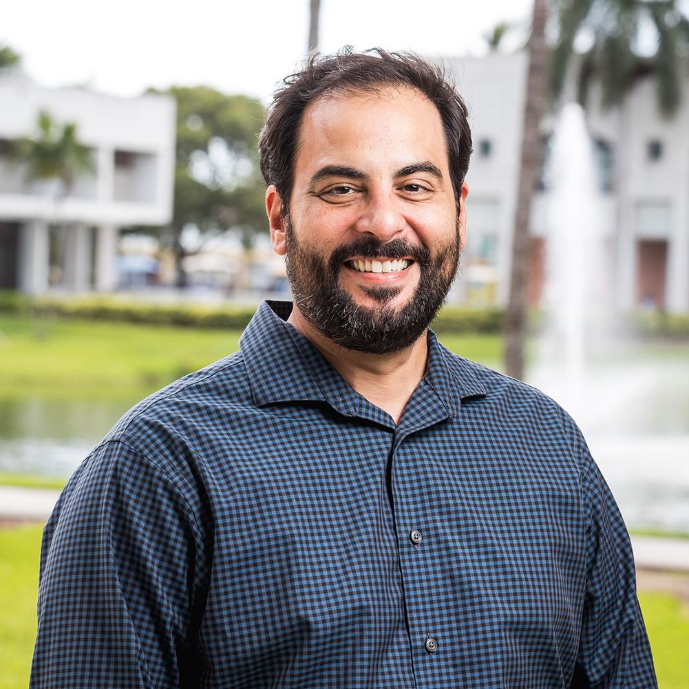 Raul Gonzalez Jr.